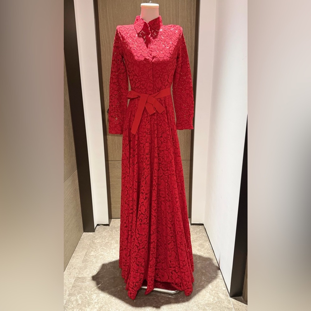 Carolina Herrera Elegant Red Lace Long Sleeve Maxi Dress NWT